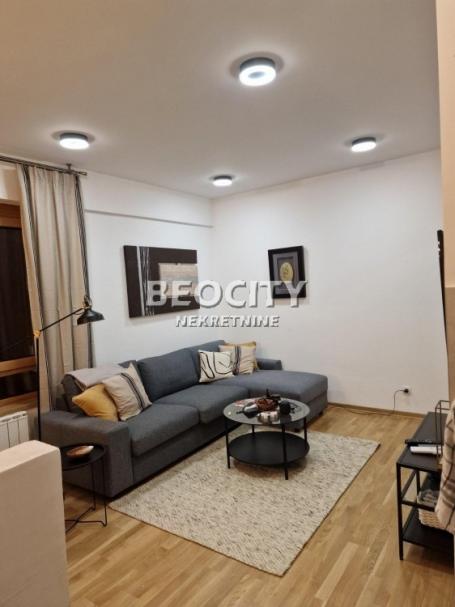 Novi Beograd, Blok 45, (TC Enjub)  -Jurija Gagarina, 2. 0, 55m2, 1000EUR GARAŽNO MESTO 