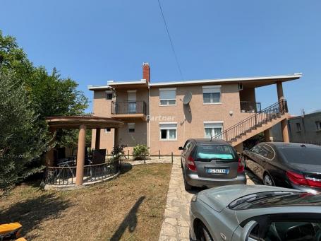 House 300m2 Polje