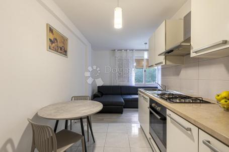 Flat Centar, Rijeka, 61,55m2