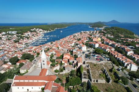 Mali Lošinj, neu gebaute Wohnung im Herzen der Stadt