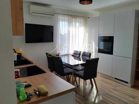 Flat Klenovica, Novi Vinodolski, 39,32m2