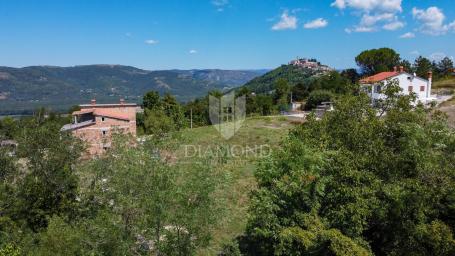 Gelegenheit für Investoren, Grundstück mit Blick auf Motovun.