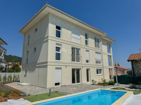 IČIĆI, OPATIJA - apartman s bazenom, garažom, liftom, pogled na more, blizu mora i Opatije