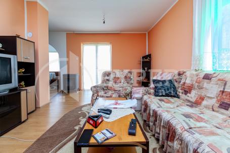 Lepa, nova kuća u Donjem Komrenu, 160m2, 7, 15 ari placa