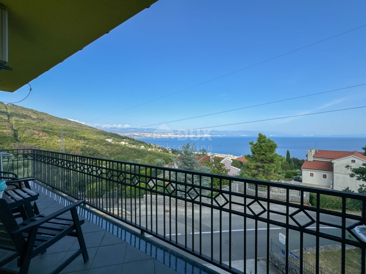 OPATIJA, IČIĆI – larger apartment in a private house with a superb sea view, terrace, close to the s