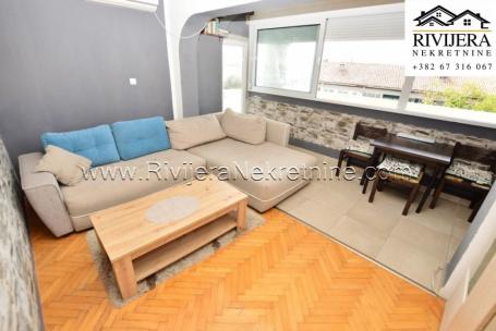 Two-bedroom apartment in Herceg Novi Karaca