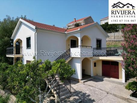 Two-story house in excellent condition, Zelenika, Herceg Novi