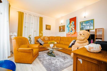 Flat Centar, Rijeka, 83m2