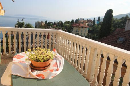 Opatija, Volosko, Wohnung im zweiten Stock in attraktiver Lage mit wunderschönem Blick auf das Meer