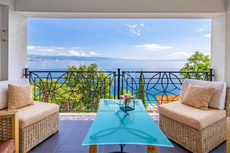 OPATIJA - Penthouse 222m2 in a fantastic location for rent