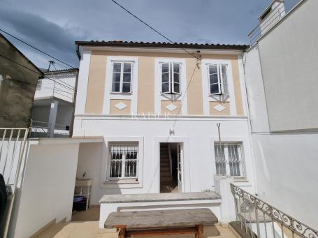 Selce - house in the center of town, 50 m to the sea