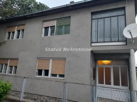 Futog-Spratna Porodična kuća 150 m2 na Velikom Placu 885 m2 u Mirnom kraju-065/385 8880