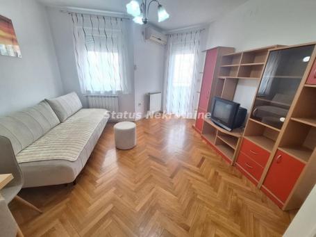 ODLIČAN DVOSOBAN STAN 44M2 GRBAVICA 450EU