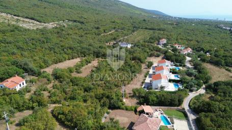 Labin, surroundings, building land