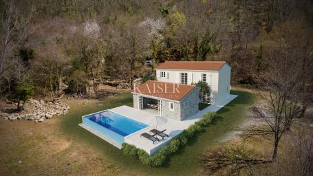 Istria, Kotli - house under construction with a large plot of 2400 m2 + 5100 m2