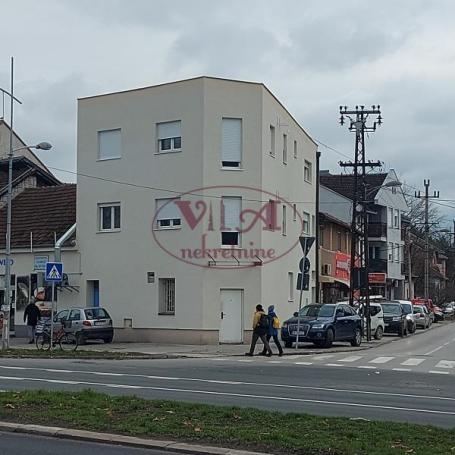 Novi Sad, Adamovićevo naselje, Lux trosoban  stan u urbanoj vili - useljiv u septembru 2024. god