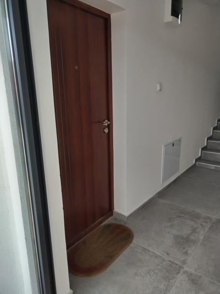 34m2 sa dvoristem Veternicka rampa