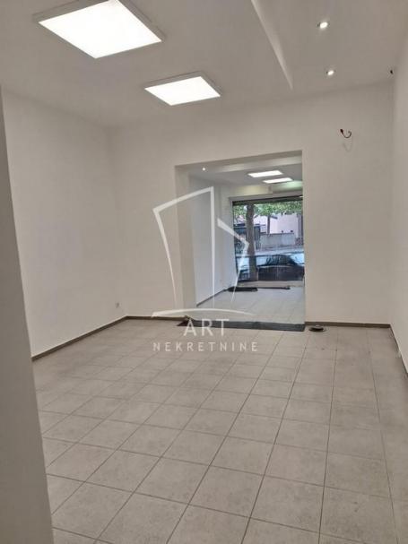 Đeram pijaca, Bulevar kralja Aleksandra, 60m2 ID#8702