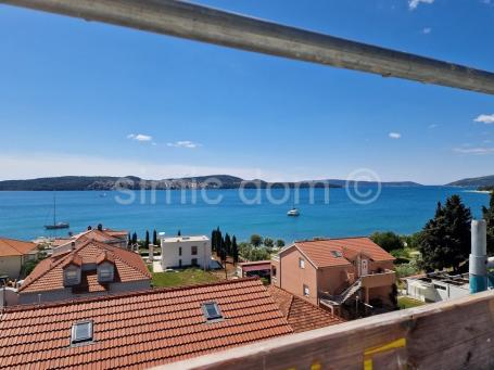 Penthouse s vrhunskim pogledom blizu plaže, Seget