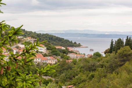 Šolta, Stomorska, mediteranska vila s bazenom i teniskim terenom