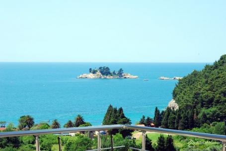 2-soban stan sa dvorištem - Petrovac blizu plaže Lučice