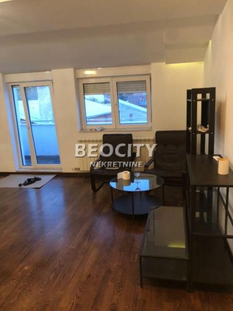 Voždovac, Lekino brdo, Mažuranićeva, 3. 0, 82m2, 850EUR