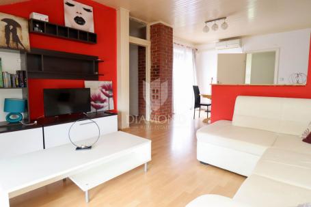 Umag. Two-story apartment in a quiet location!