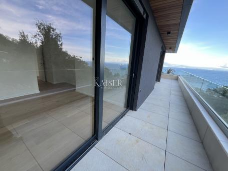 Flat Ičići, Opatija - Okolica, 352,15m2