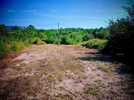 Građevinsko zemljište Prodaje se građevinski teren, Kršan, 761 m2 sa građevinskom dozvolom