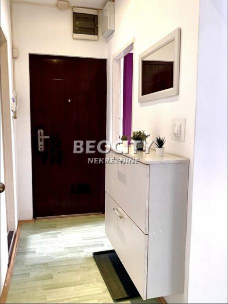 Novi Sad, Centar, Beogradski kej, 2. 0, 54m2, 650EUR