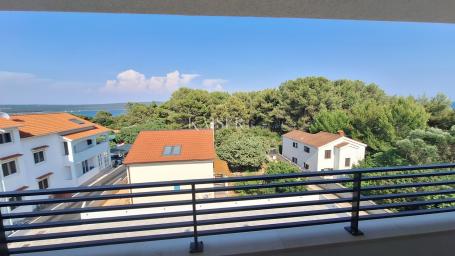 Nerezine - apartman 66, 63 m2 na mirnoj lokaciji