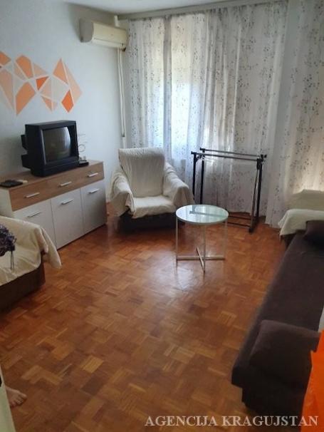 Izdavanje, Stan, 33. 00m2 , Bubanj