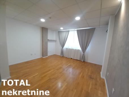 0. 5 Garsonjera NOVI SAD, 82350€