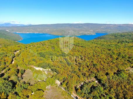 Land Marčana, 877m2