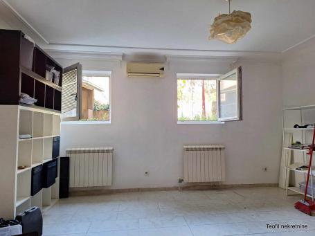 ZVEZDARA MIRIJEVO 52m2 , 73000e