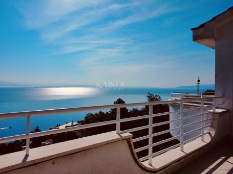 Opatija - Two-storey apartment with 4 bedrooms and fantastic view