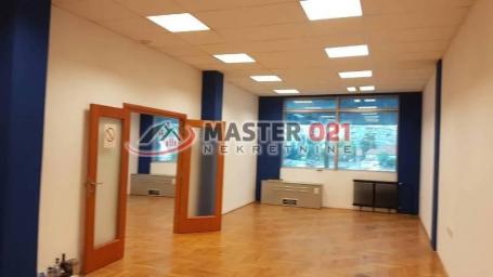 POSLOVNI PROSTOR 120 M2 KOD SAJMA