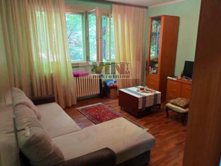 RAKOVICA KANAREVO BRDO 43m2 , 95000e