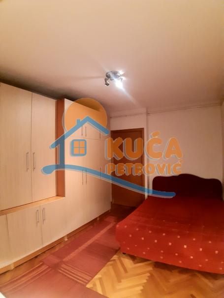 Prodaja, Stan, 60m2 , Mediana