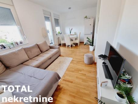 4 Četvorosoban stan NOVI SAD, 169950€