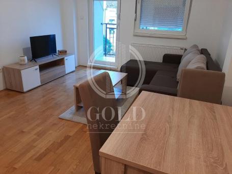 Novi Sad-Bulevar Evrope, 38. 00m2, 300 eur ID#2536