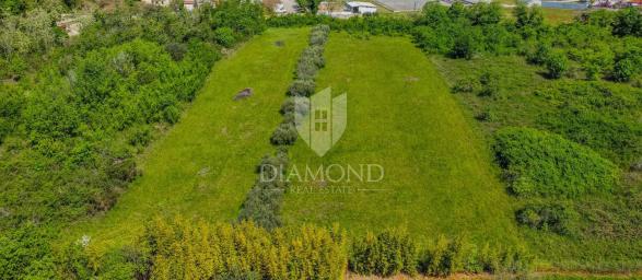 Land Umag, 1.367m2