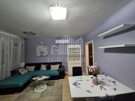 Wohnung Višnjik, Zadar, 58m2