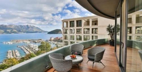 Luxurious Apartment in Royal Gardens Budva