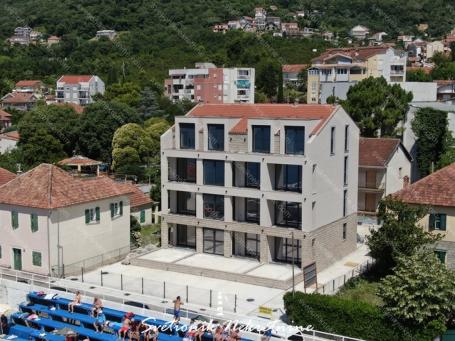 Stanovi u novogradnji na obali mora – Bijela, Herceg Novi