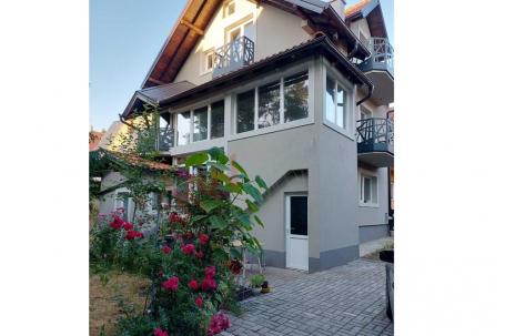 
				Kuća, 150m2, Zlatibor, Zlatiborski konaci
			