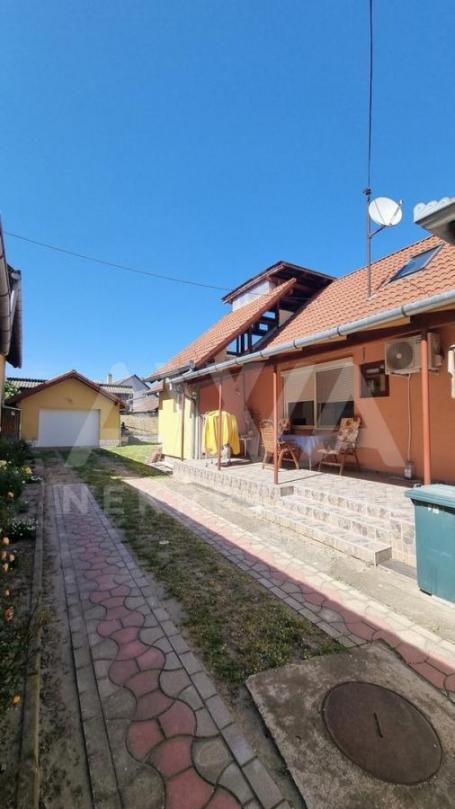 Kompletno renovirana i opremljena kuća, 96m2, plac 4a