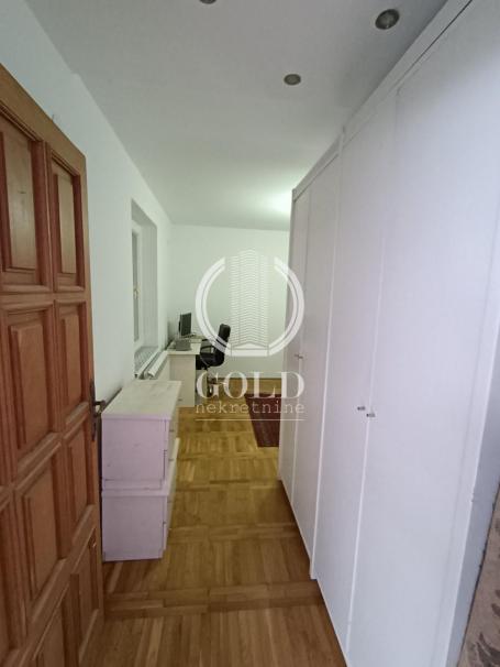 IZDAVANJE Kuća: NOVI SAD-Novi Sad-Adice, Slavka Rodića, 150. 00m2, 400eur ID#7981