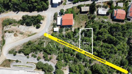 Land Starigrad, 380m2