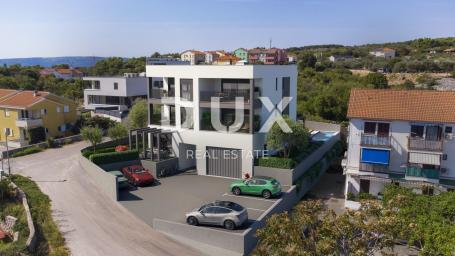 ISLAND OF KRK, CITY OF KRK - NEW CONSTRUCTION - Two-story apartment with pool